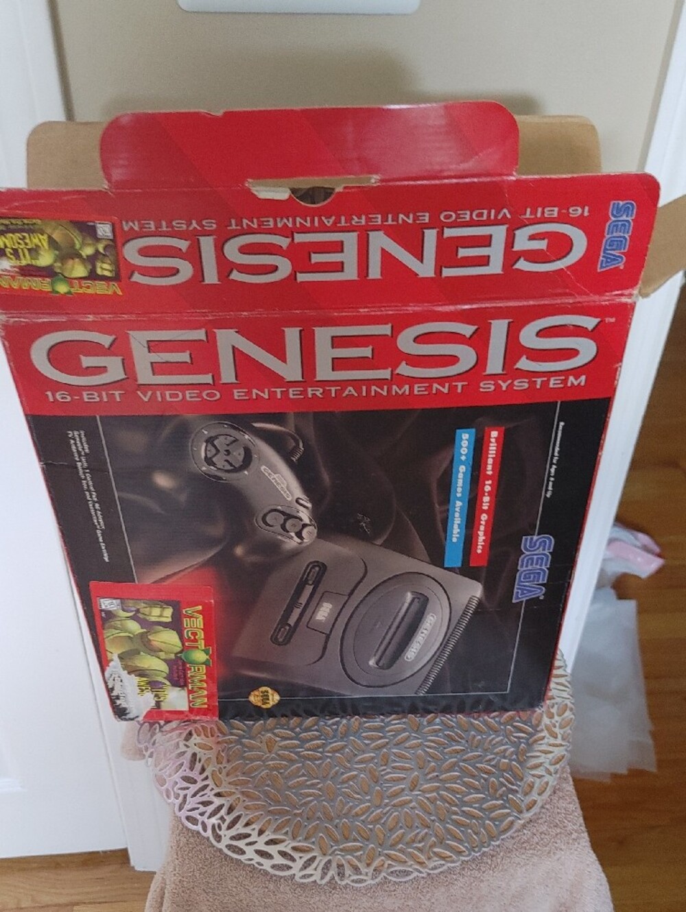 SEGA Genesis 16-Bit Console - Black & Red Box - Picture 4 of 11